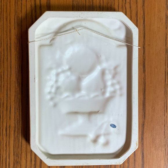 4 VTG Chalkware Fruit Coffee Grinder Japan Kitchen Plaques Retro Cottage - Picture 10 of 14